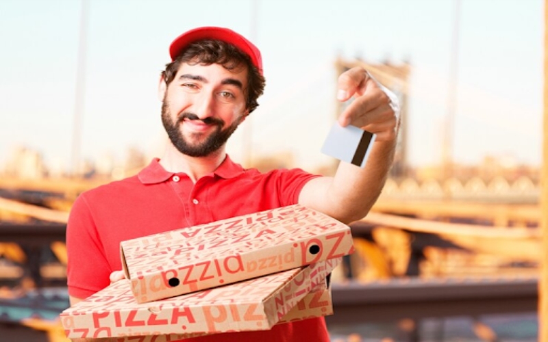 Fast & Delicious Pizza Delivery in Singapore – Hot, Fresh, & On-Time
